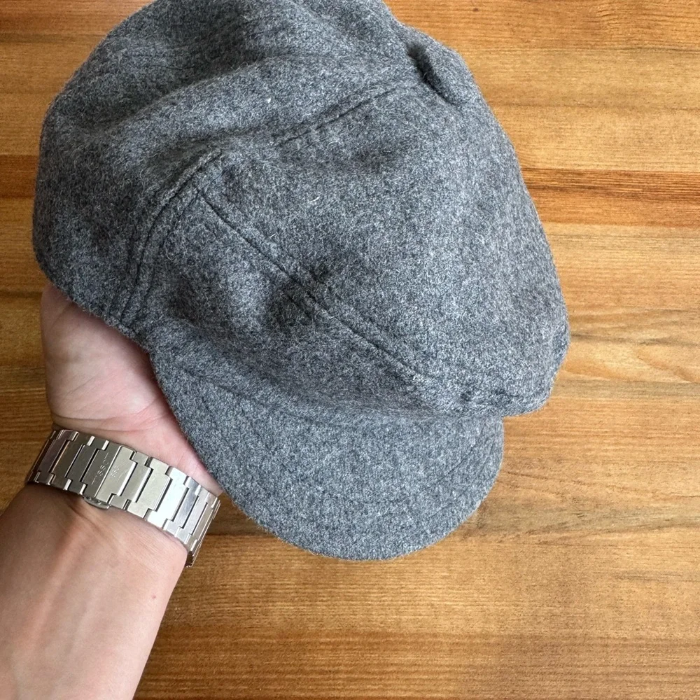 NWT Kenneth Cole Gray Newsboy Cap